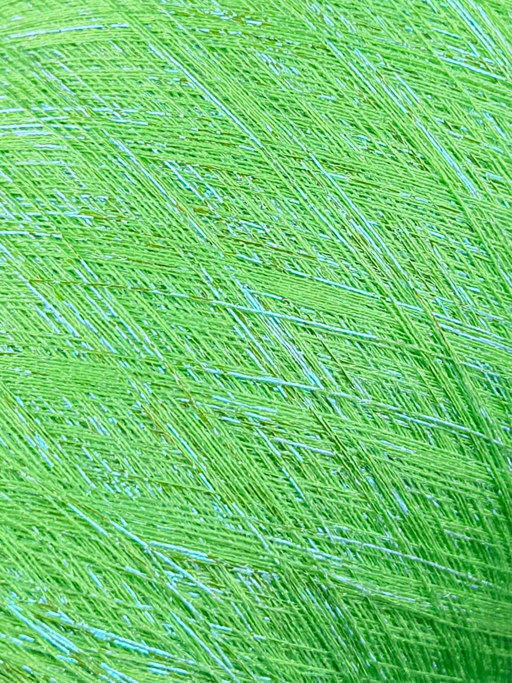 Industria Italiana Filati Art. Frizze' Nm 35 – Filato fantasia in viscosa e lurex col. Limegrün 4465